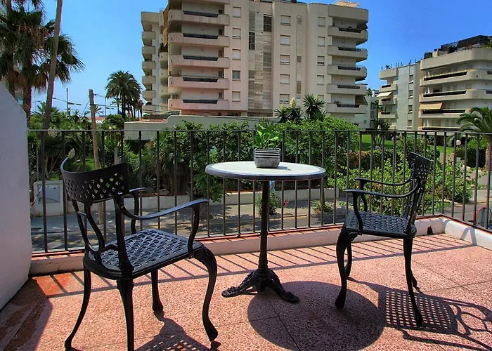 Capri Ξενοδοχείο Σίτζες