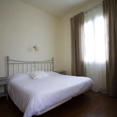 酒店 Capri 锡切斯