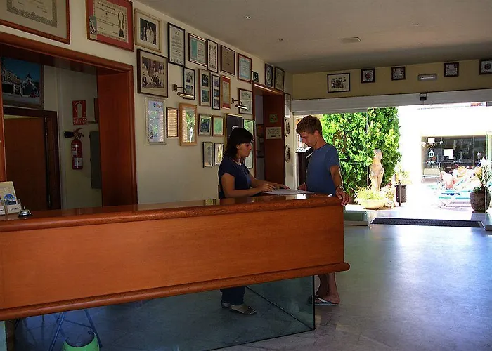 Capri 酒店 锡切斯