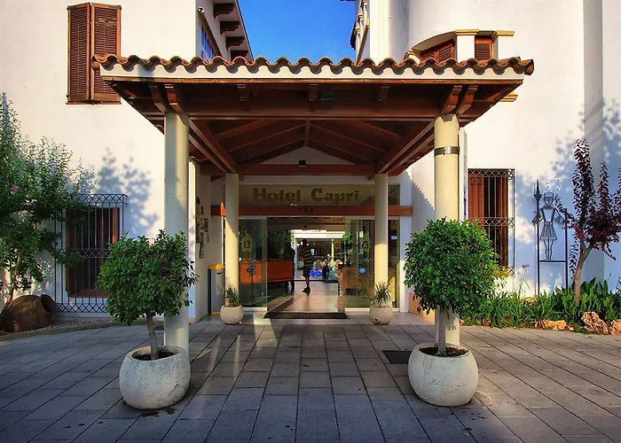 Capri 酒店 锡切斯